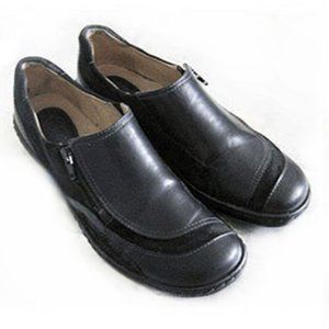 Clarks black leather shoes